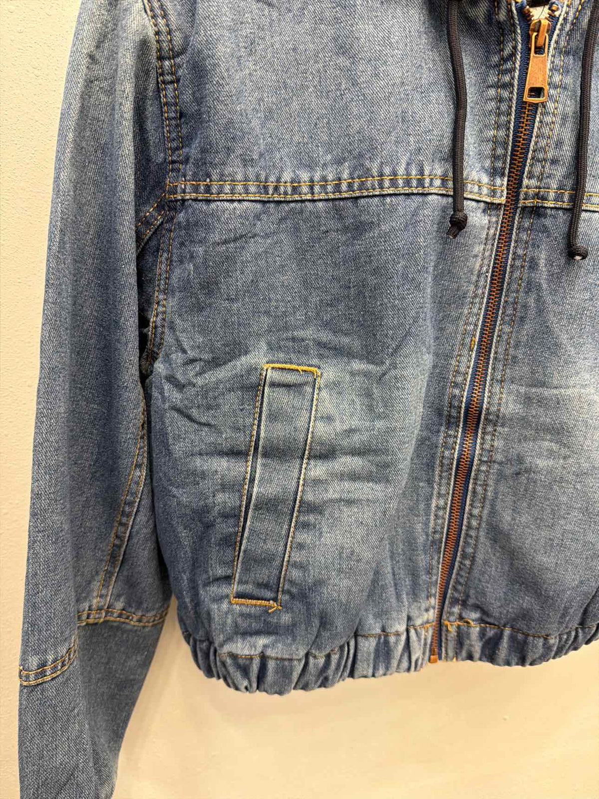 BHJ California Cropped Hooded Sherpa Lined Zip Up Denim Coat
