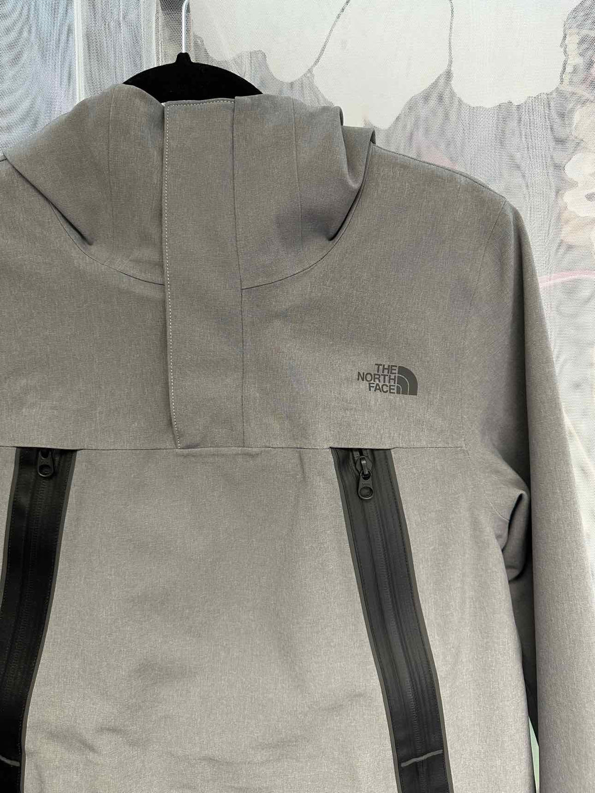 The North Face Apex Flex Pullover Rain Coat Hooded Size Small Grey Jacket