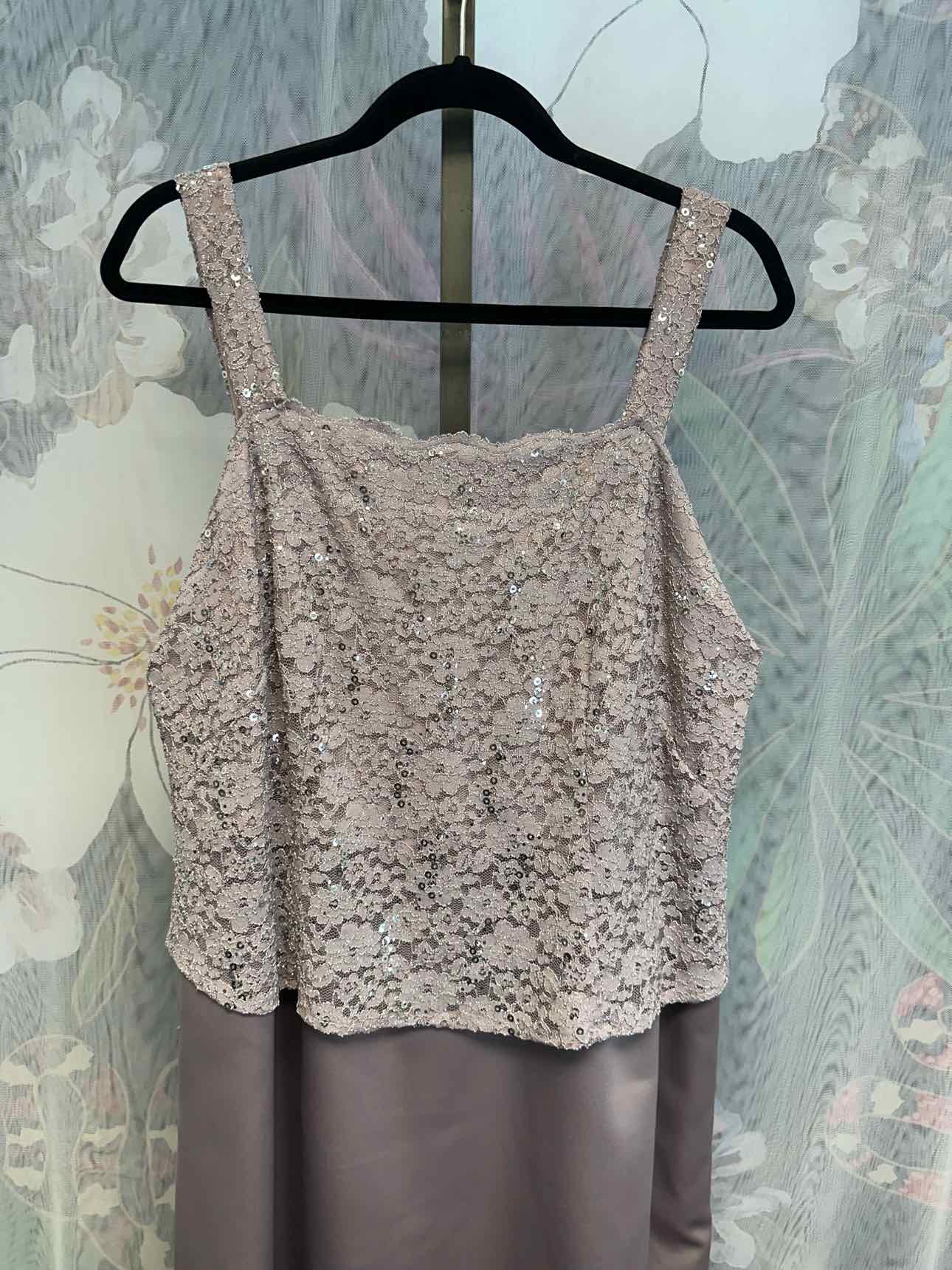 ALEX Evenings 16W Dusty Purple Formal Dress shimmer floral lace top, leg slit