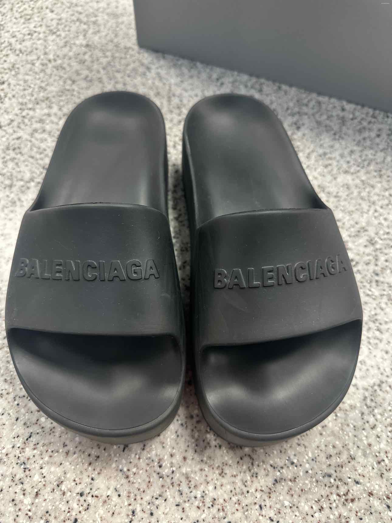 Balenciaga Size 7B Black Chunky Rubber Slide Waterproof Sandals