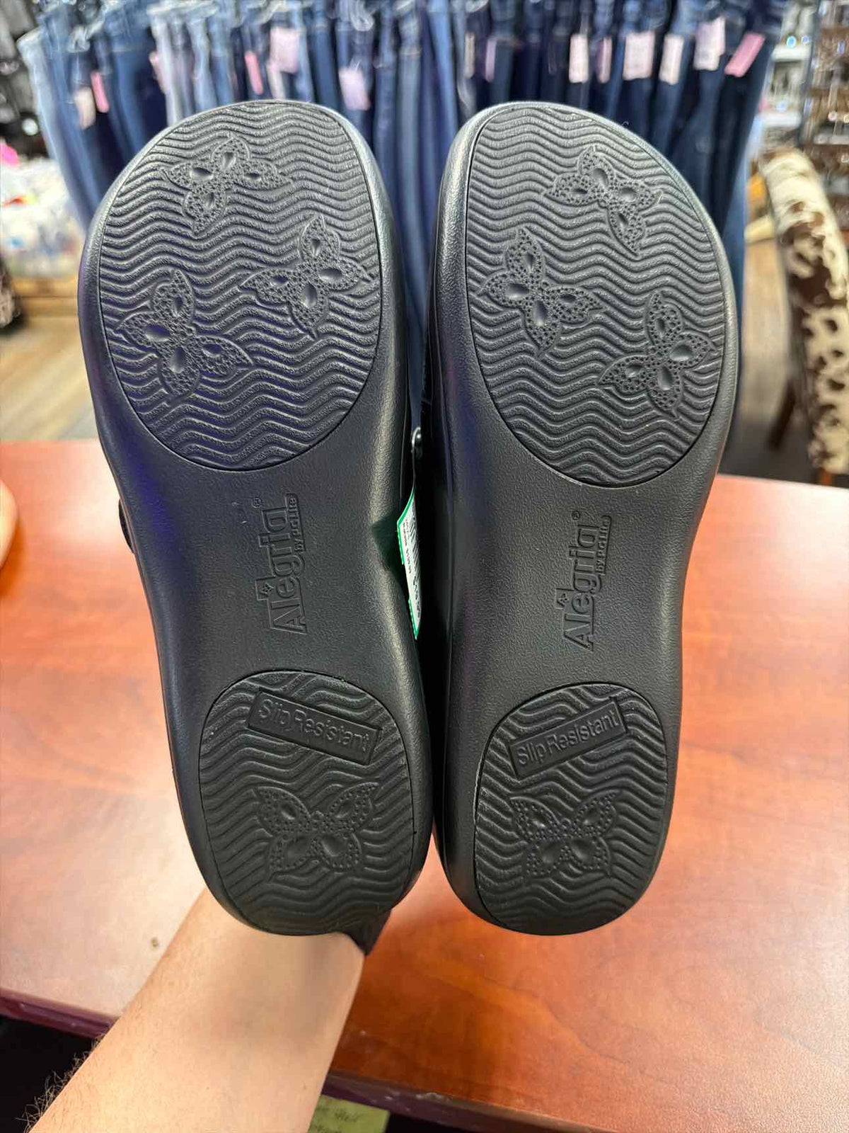 Alegria Joleen Tar Tooled Professional Nursing Clogs Size 38