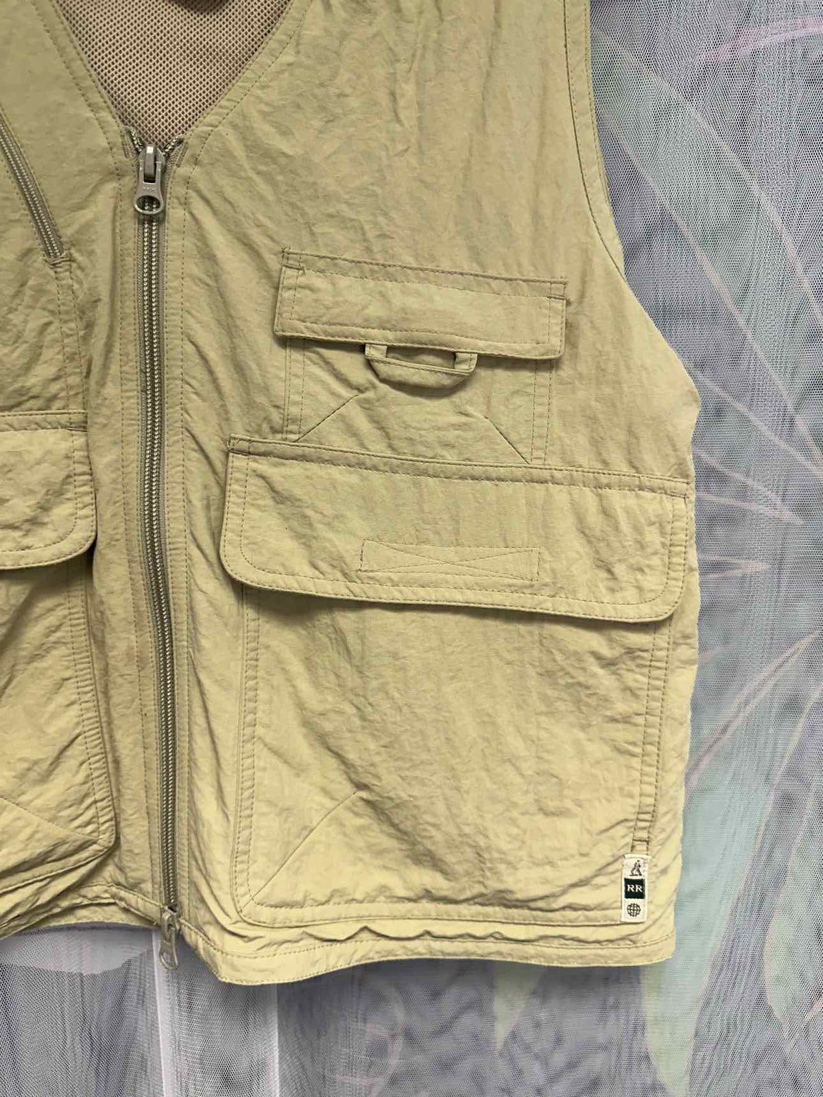 Royal Robbins Nylon Safari Cargo Lightweight Size Large Tan Vest