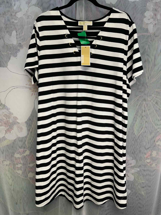 Michael Michael Kors Size 2X Black/white Dress