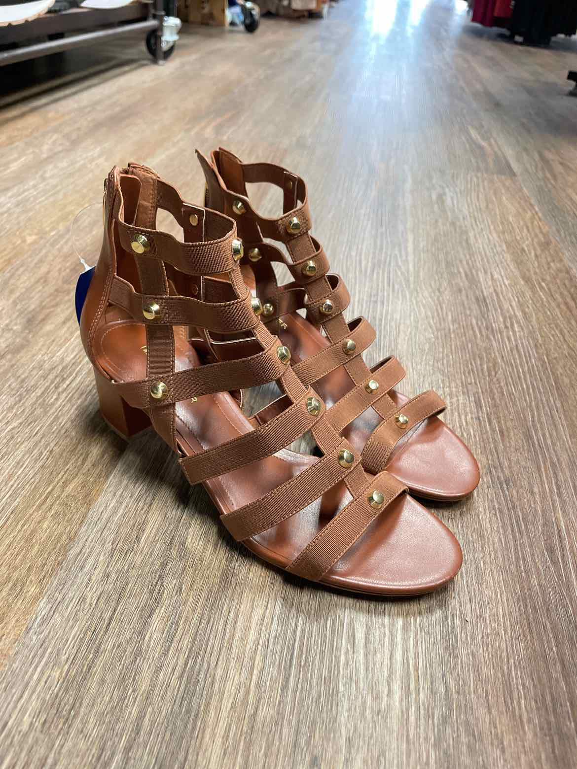 Marc Fisher Size 8 Brown Shoes
