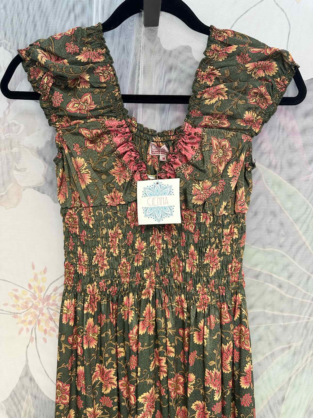 Cienna NEW NWT Rosa Floral Short Sleeve Maxi Size Medium Olive/Pink Dress