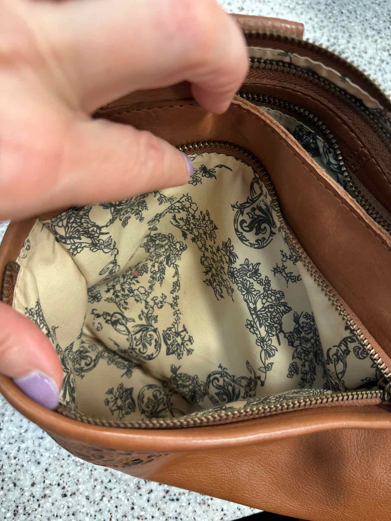 Unbranded Size Medium Brown Handbags