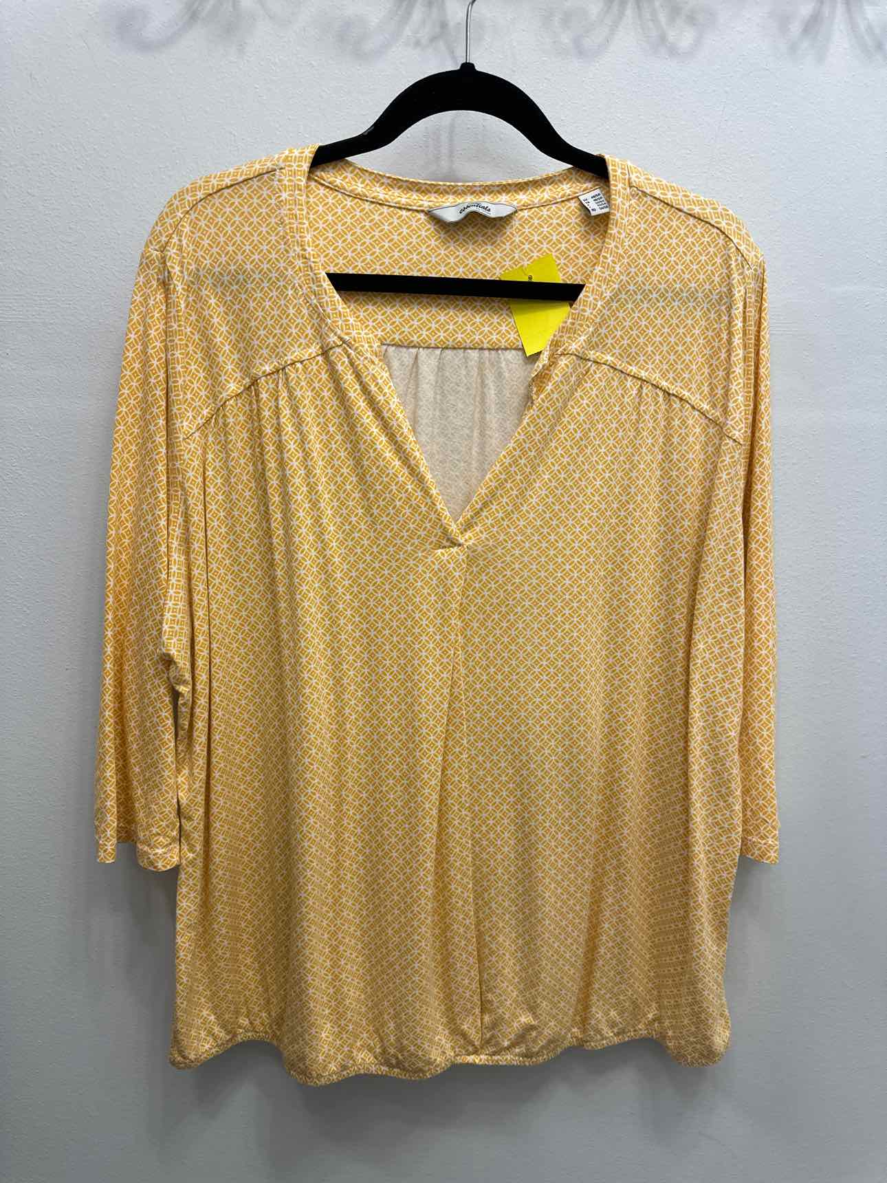 Essentials Size 2X Yellow Top