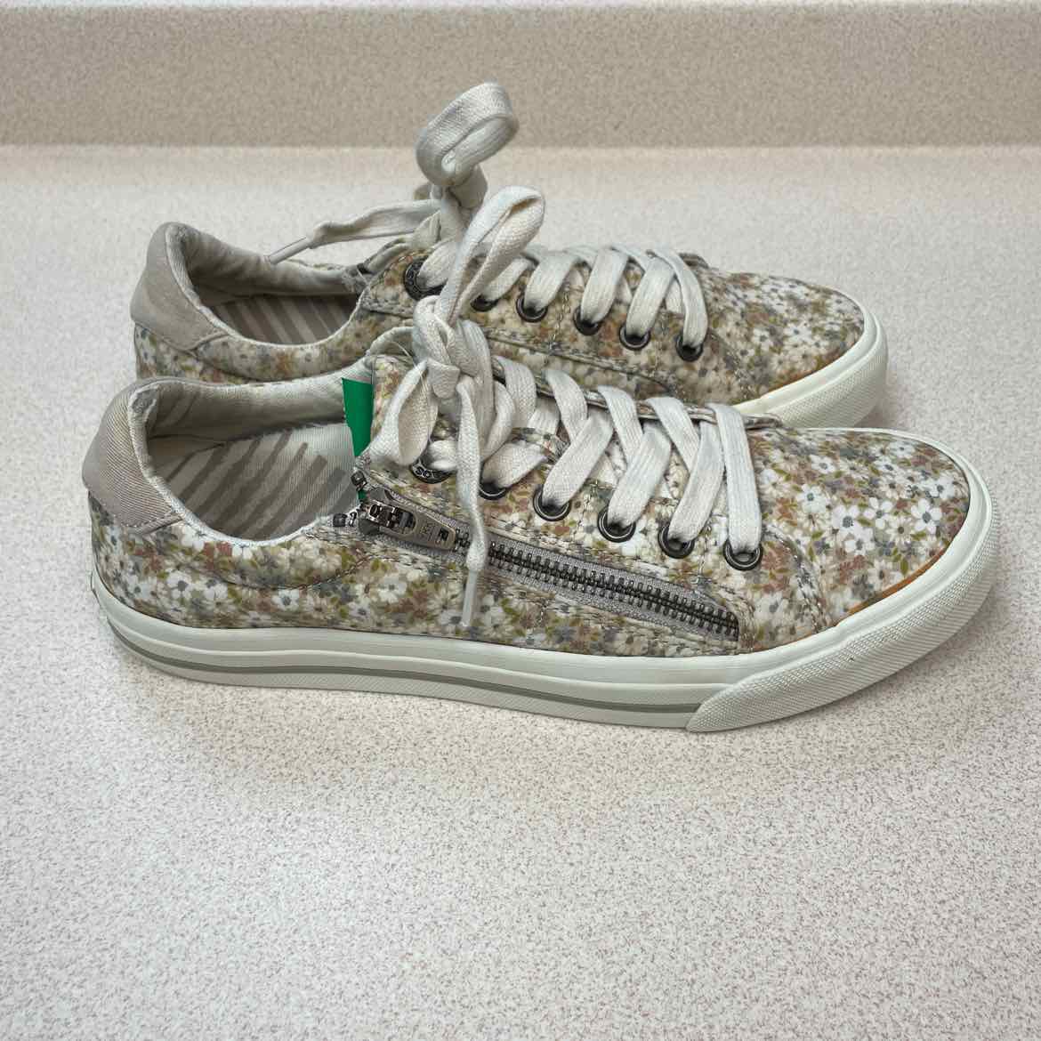 Taos Women's Z-Soul Natural Floral Multi Colorway Canvas Sneakers Size 7 1/2