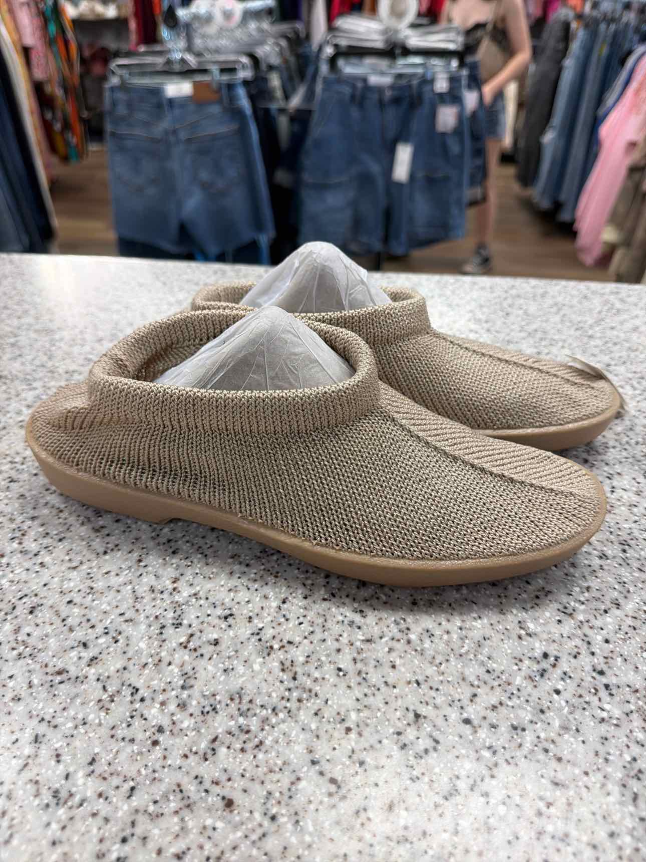 Arcopedico Size 40 Sec V Women's NEW Beige Shoes