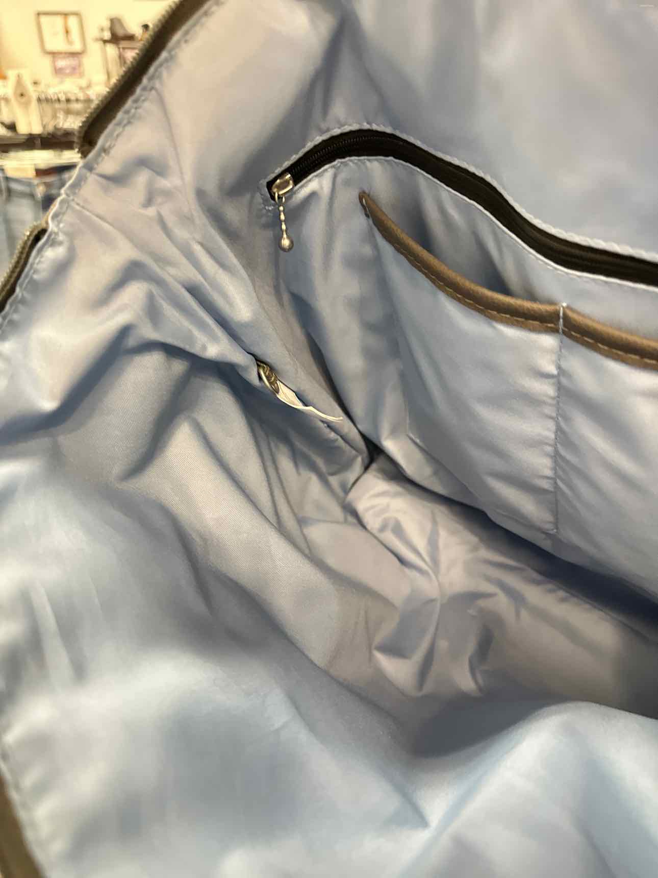 Baggallini Size Large Gray Handbags