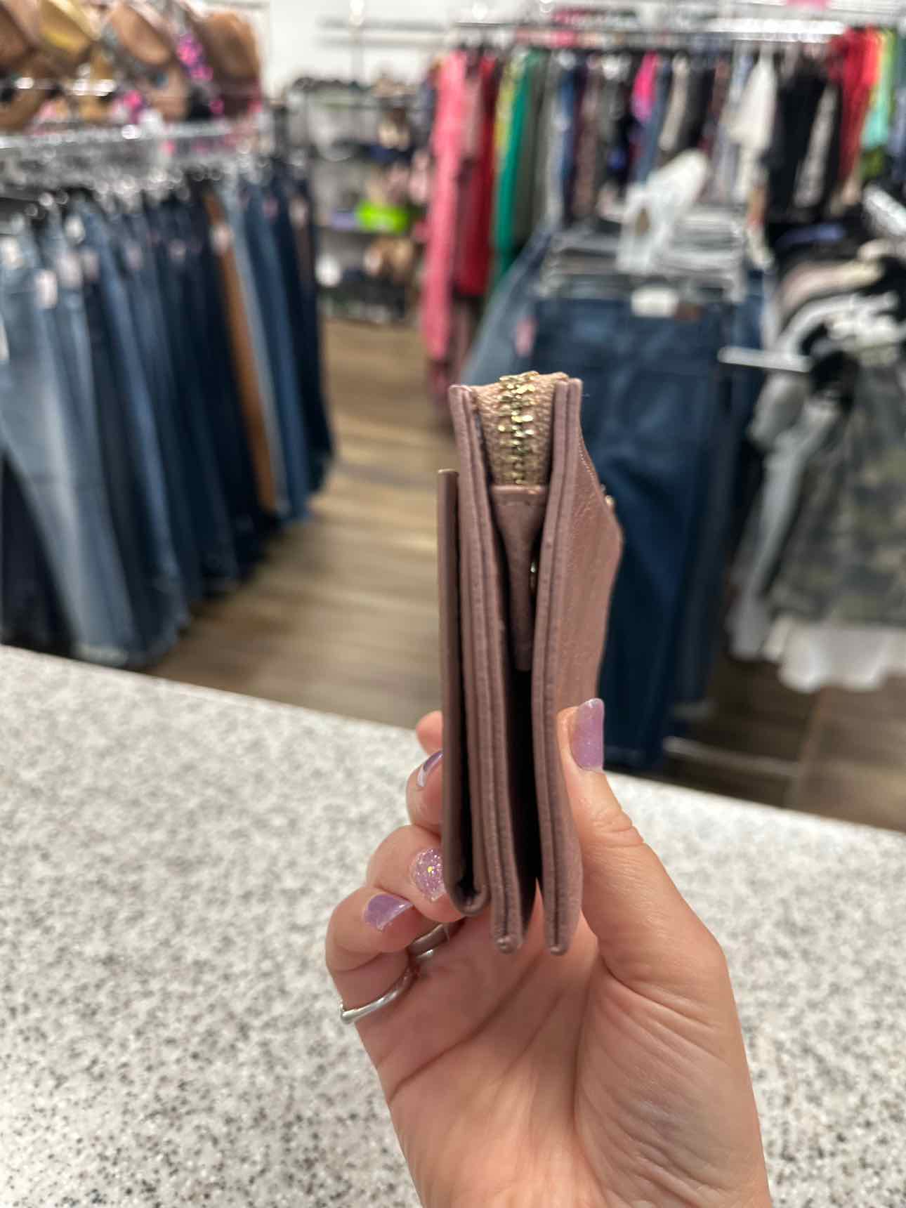 Jen & Co Size Medium Blush Wallet
