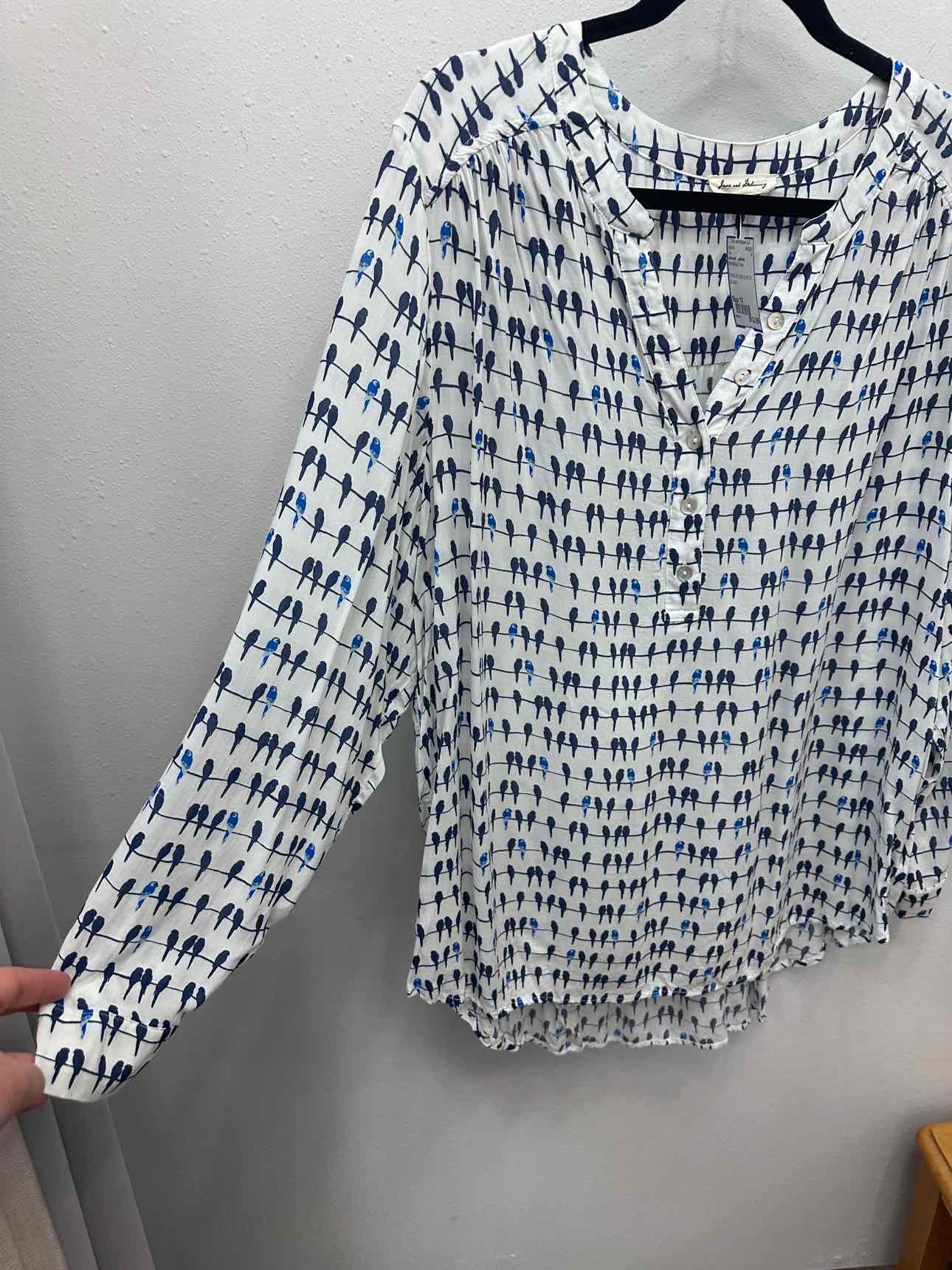 Jane and Delancey Size 1X Birds on a Wire White and Blue Tunic Blouse Top