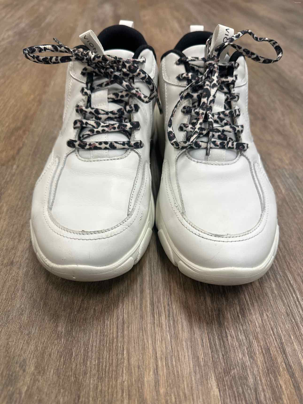 Vionic Size 10 White Sneakers