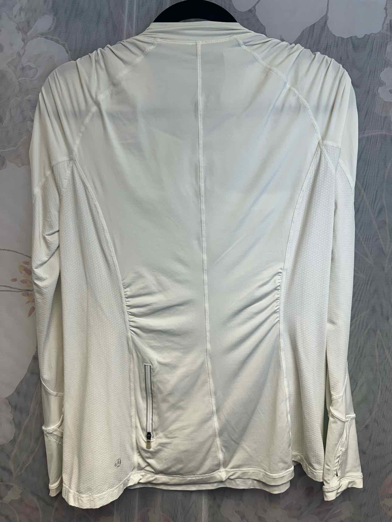 Lululemon Nulu Long Sleeve Surplice Neckline Lightweight Size 6 White Top