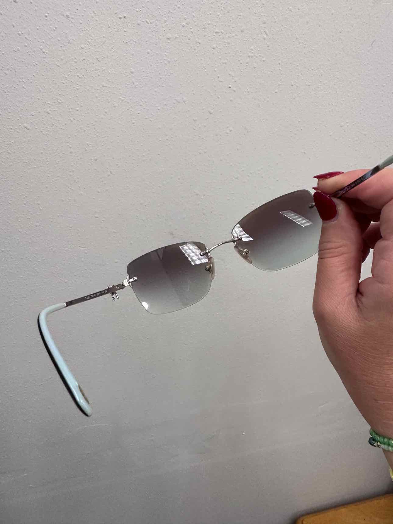 Tiffany & Co. Rimless Rectangle Shape Gradiant Brown Silver Bow Frame Sunglasses