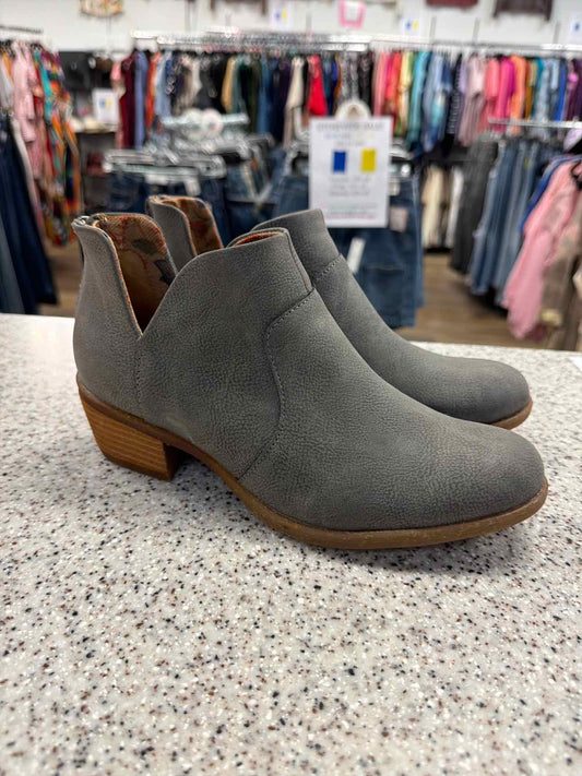 BOC Size 6 Lucy Ankle Bootie Vegan Leather Grey Boots