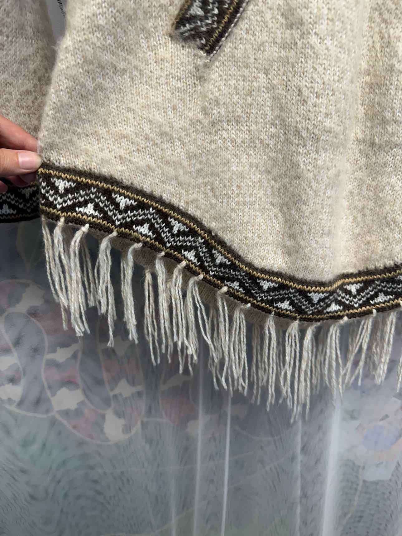 Incas Andes 100% Alpaca Wool Embroidered Fringe Medium Tan/Brown Pullover Hoodie