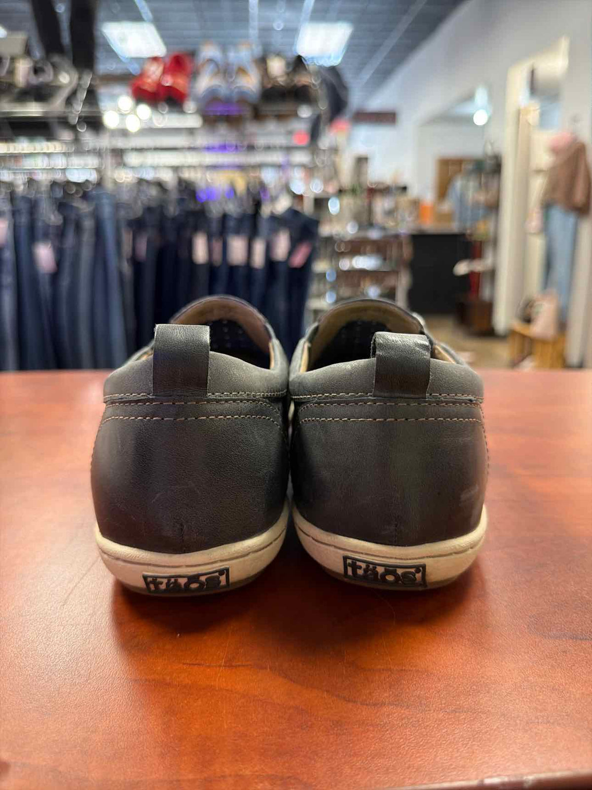 Taos Court Slip-On Steel Sneakers Size 8