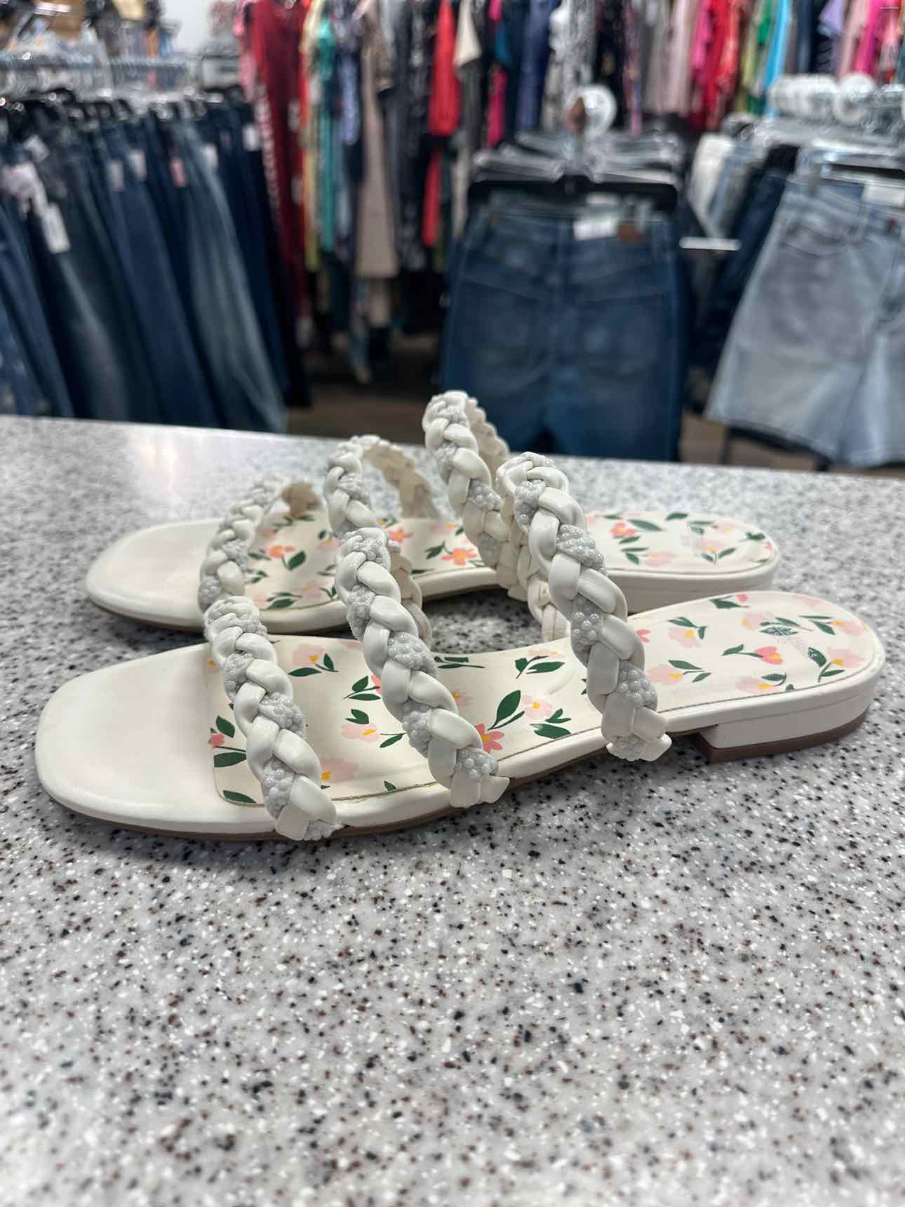 Draper James Size 9 1/2 Pearl Beaded Ivory Flat Sandals