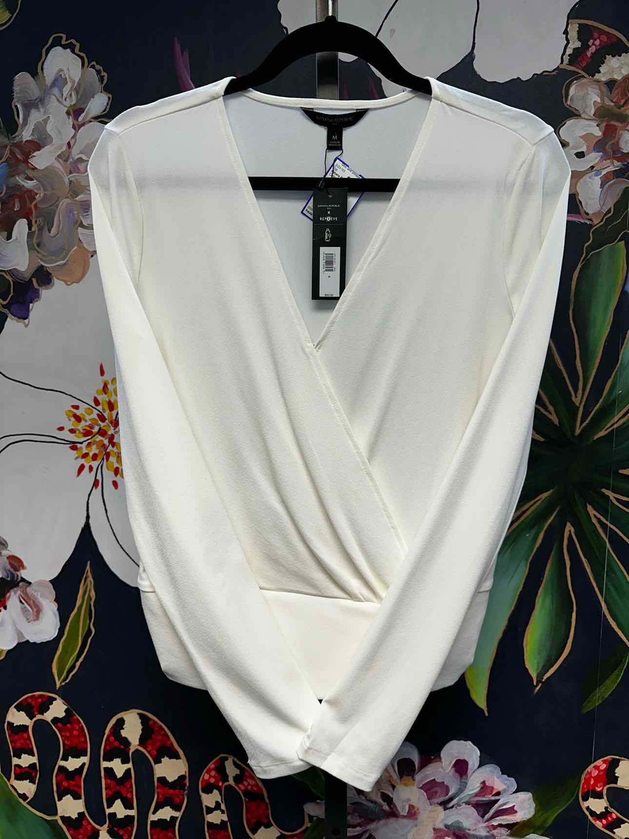 Banana Republic Size Medium Cream Top