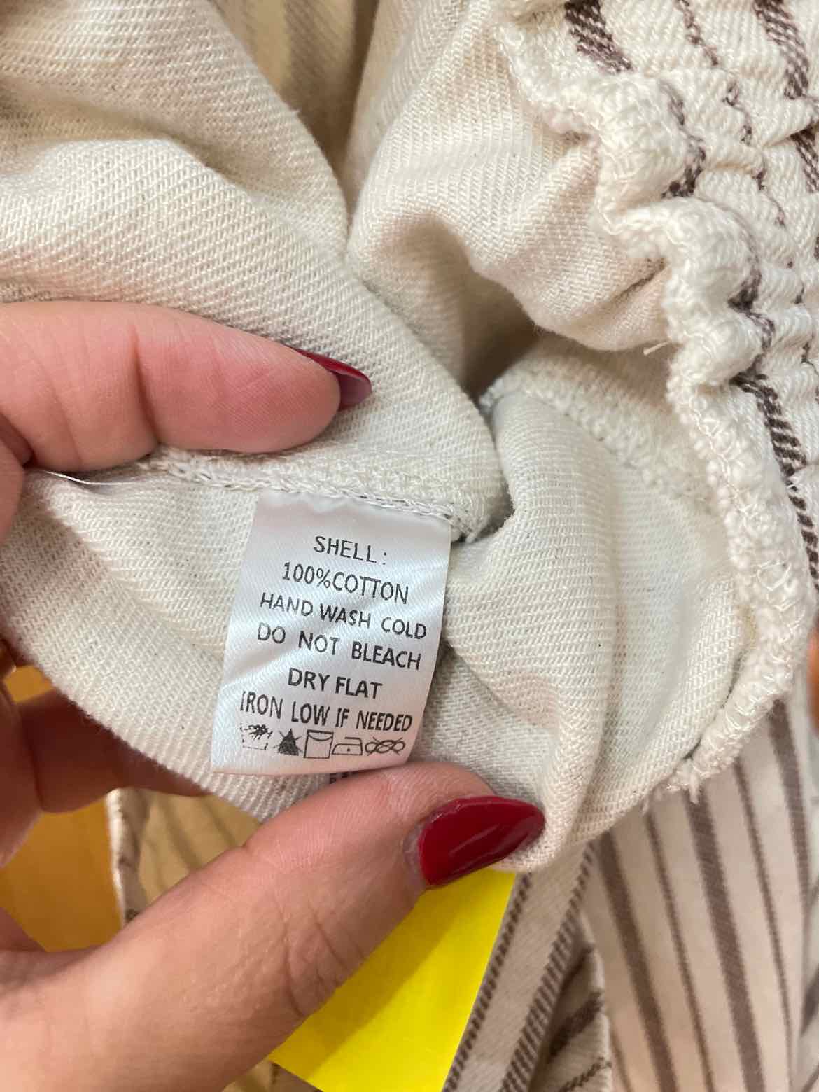 Peach Love Size Large Tan Striped Cargo Pocket Cropped Pants