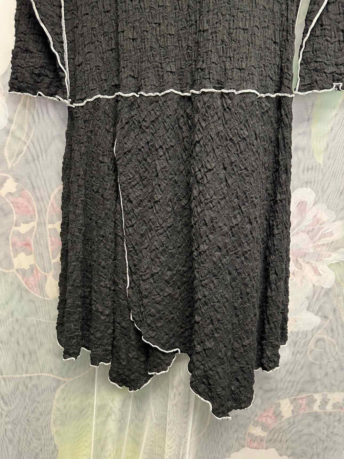 noblu Size Medium Black/white Dress