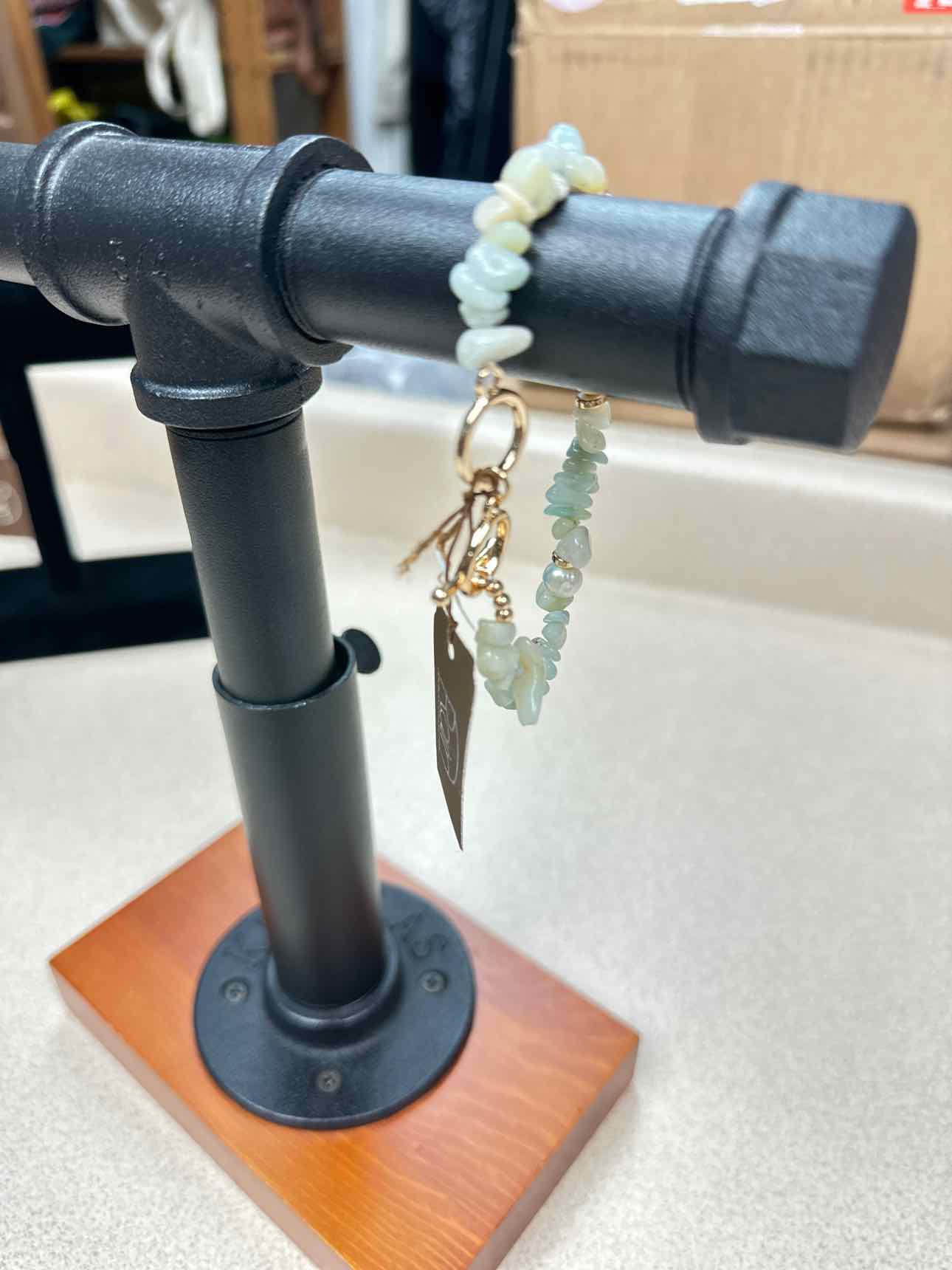 Amazonite and Pearl Toggle Light Green Bracelet NEW