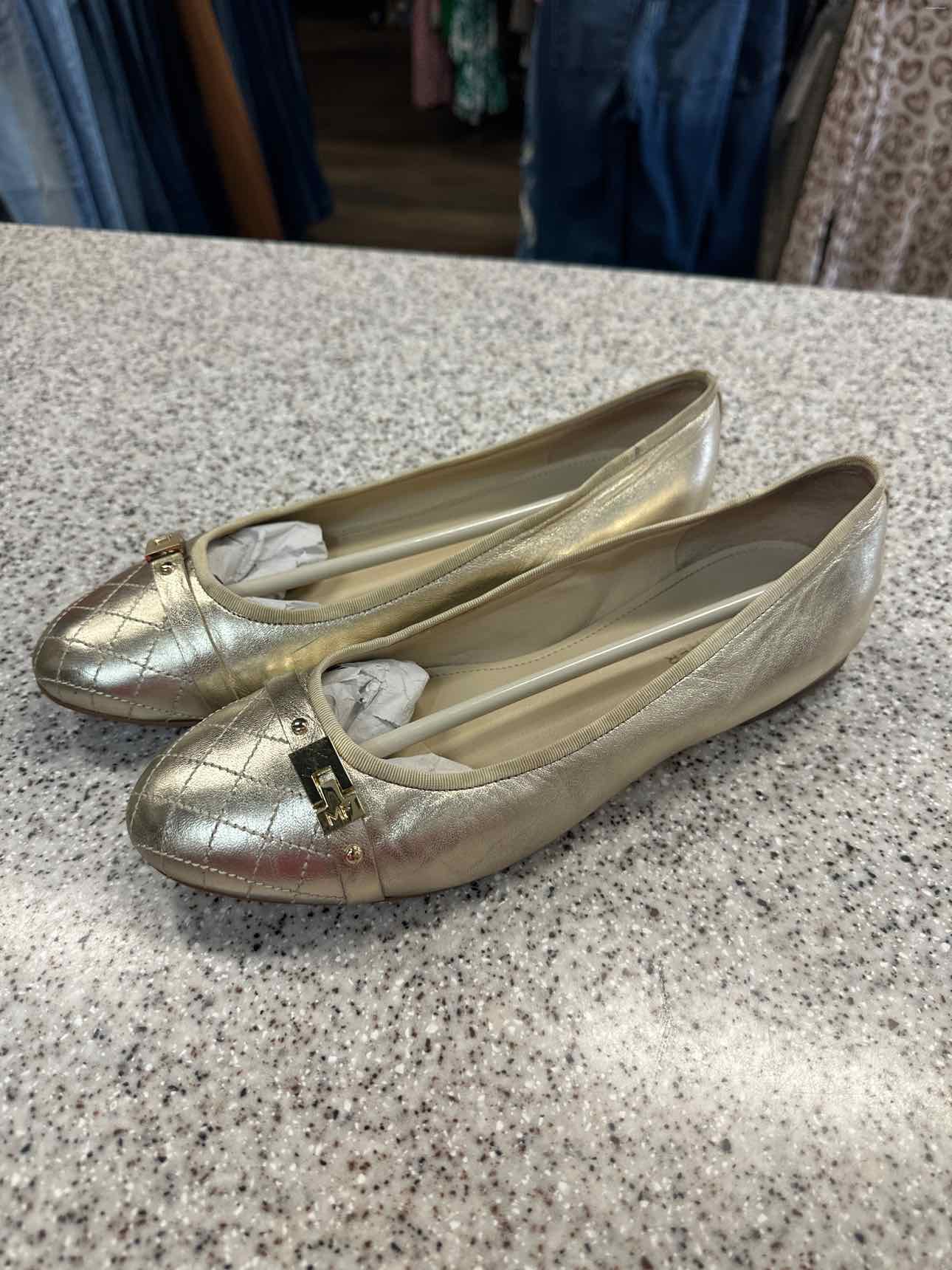 Marc Fisher Size 9 GOLD Shoes