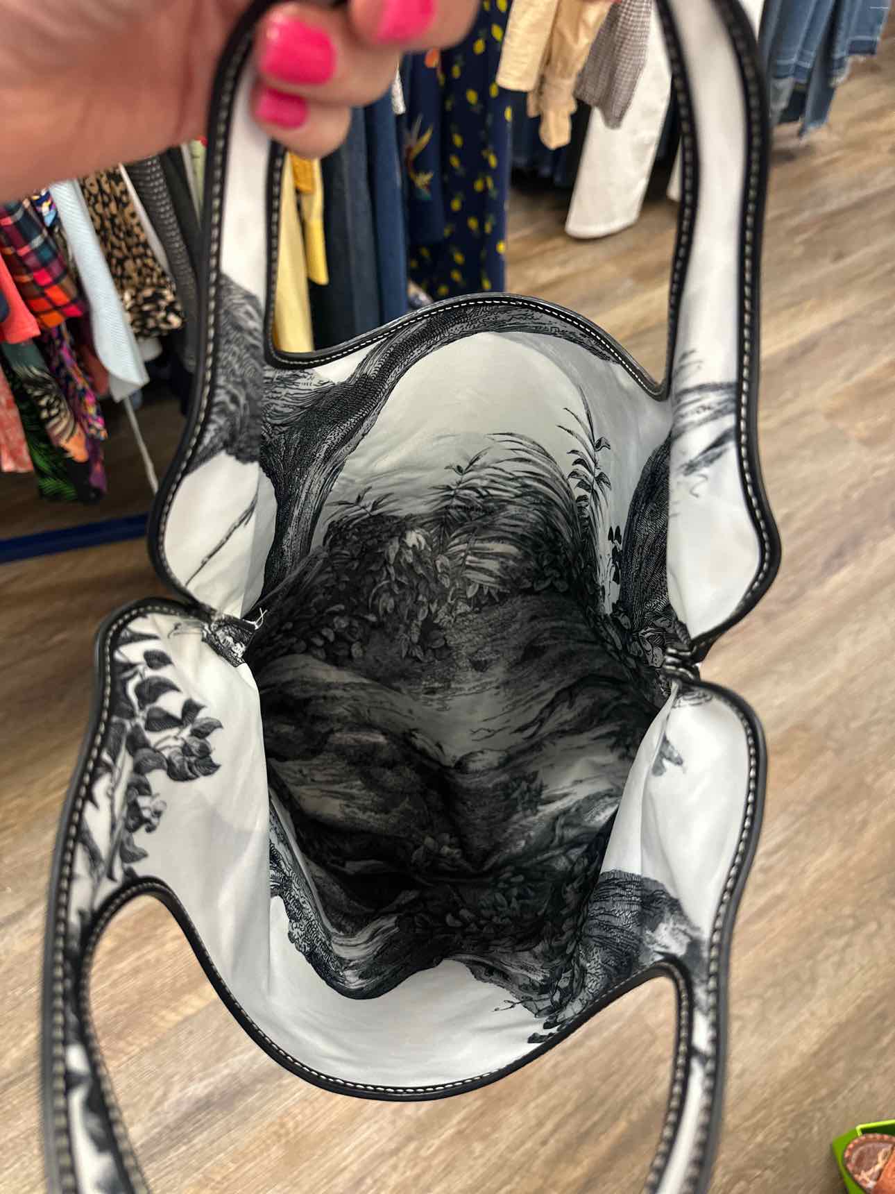 Burberry Fall/Winter 2019 Deer motif Print Shopping Nylon Flat Tote Bag