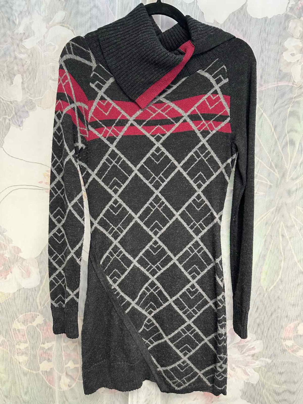 Krimson Klover Size XS Grey/Red Dress