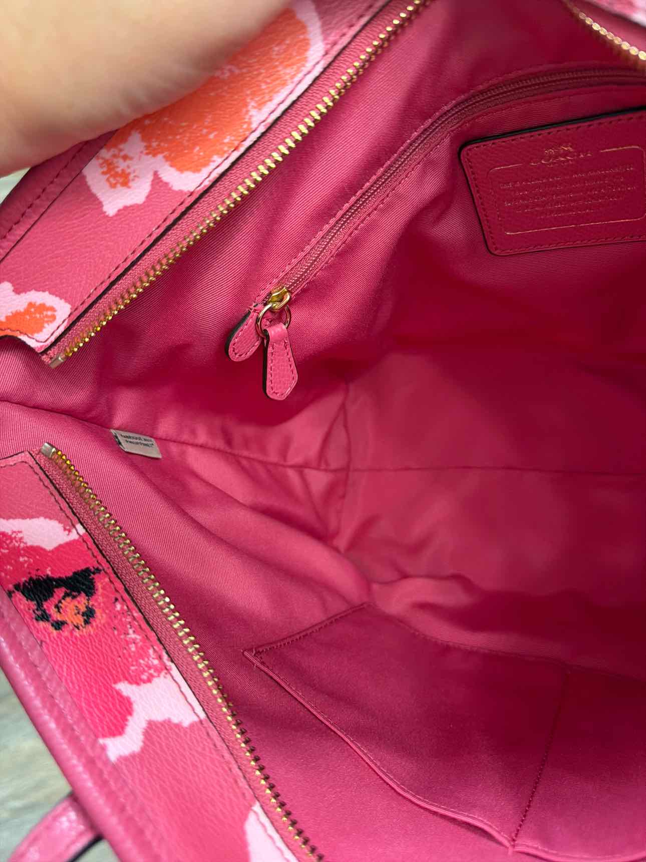 Coach Large City Zip Dahlia Wildflower Tote Pink Handbags