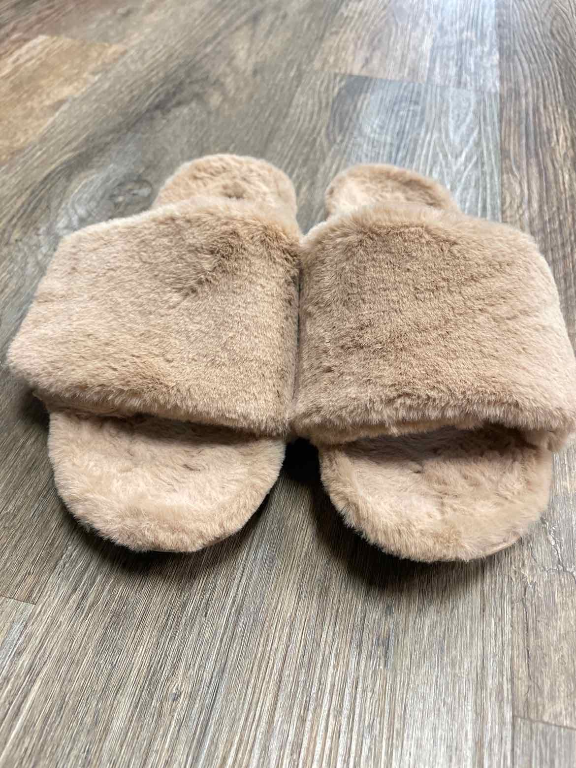 Vionic Size 10 Tan Shoes