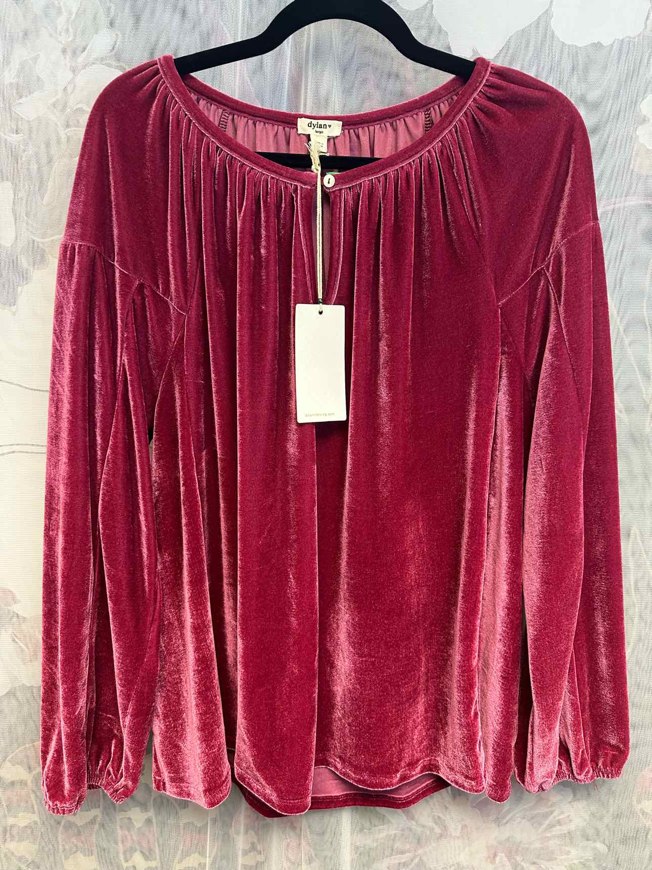 dylan NEW NWT Velour Keyhole Long Sleeve Size Large Fuchsia Top