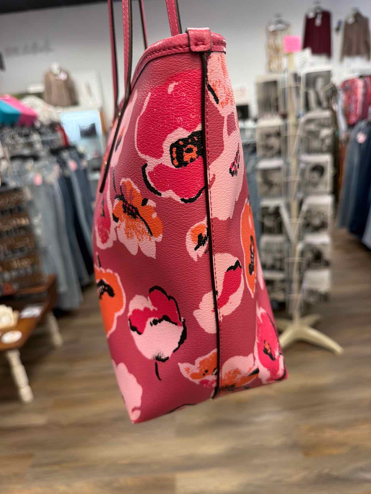 Coach Large City Zip Dahlia Wildflower Tote Pink Handbags