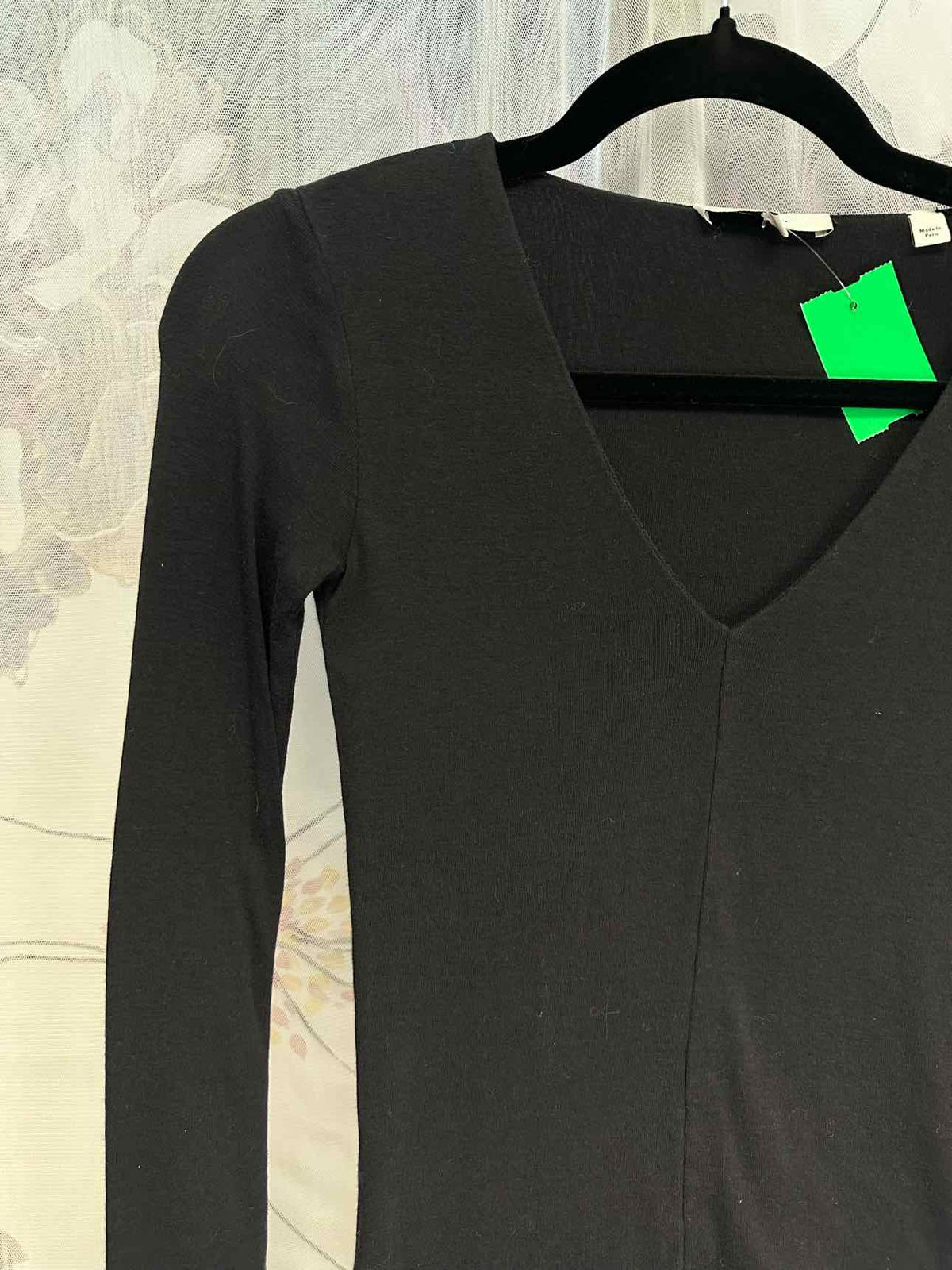 Vince 100% Cotton V-Neck Long Sleeve Fitted Size xxs Black Top