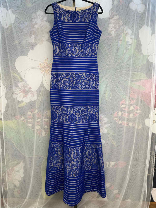 NWT Chaya 4 Blue Formal Dress stripe/paisley lace design, floor length