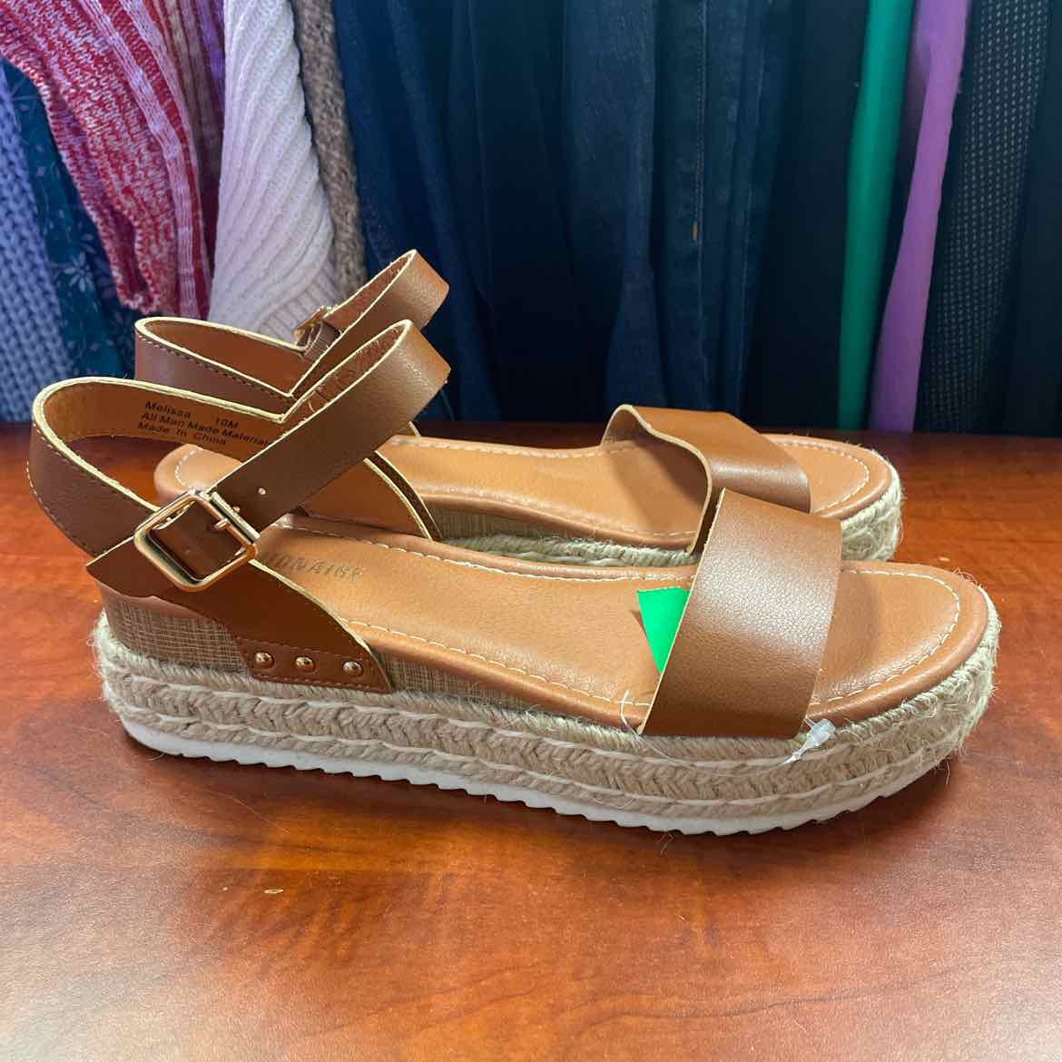 CushionAire Melissa Espadrille Platform Sandals Tan Faux-Leather Size 10