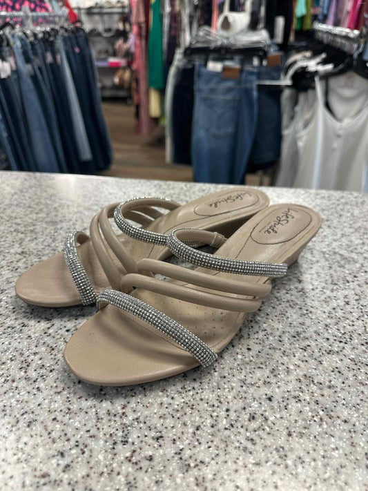 Life Stride Size 8 1/2 Nude sandal