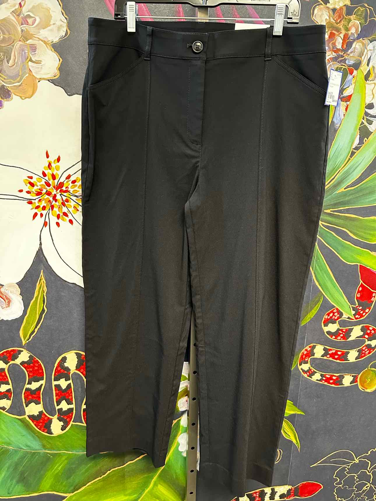 Chico's Size 2.5 Black Pants