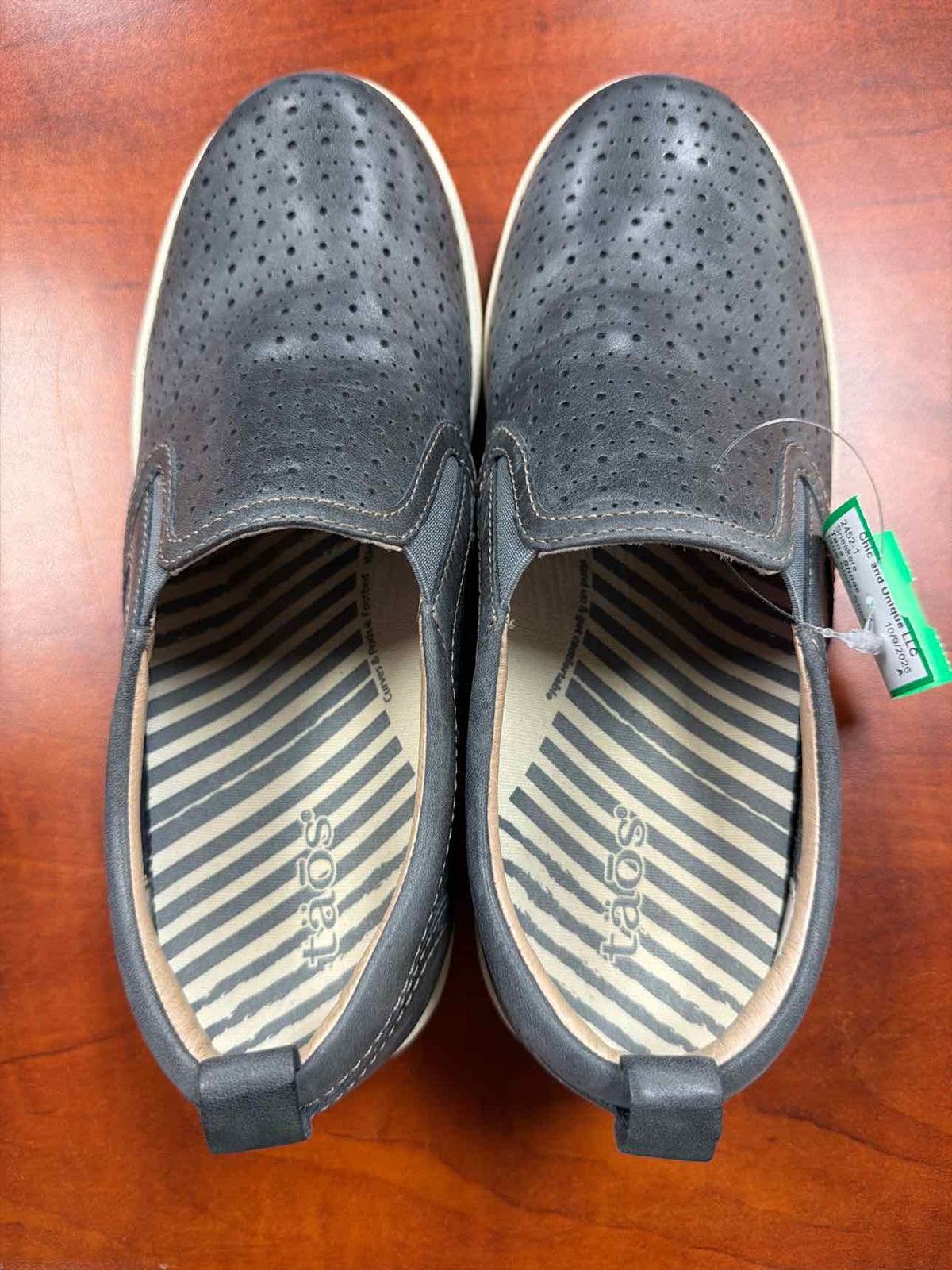 Taos Court Slip-On Steel Sneakers Size 8