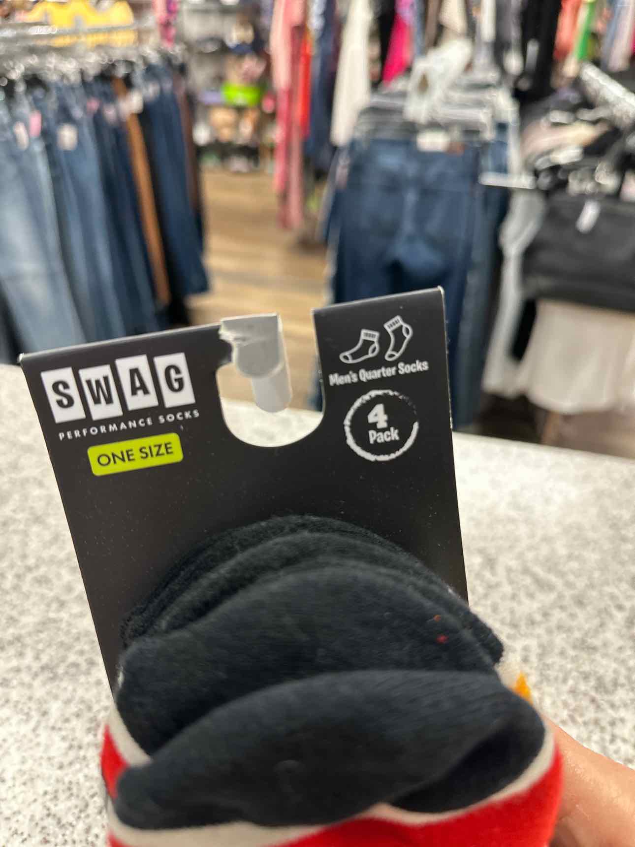 NEW "Pringles" 4 pack Men's quarter socks