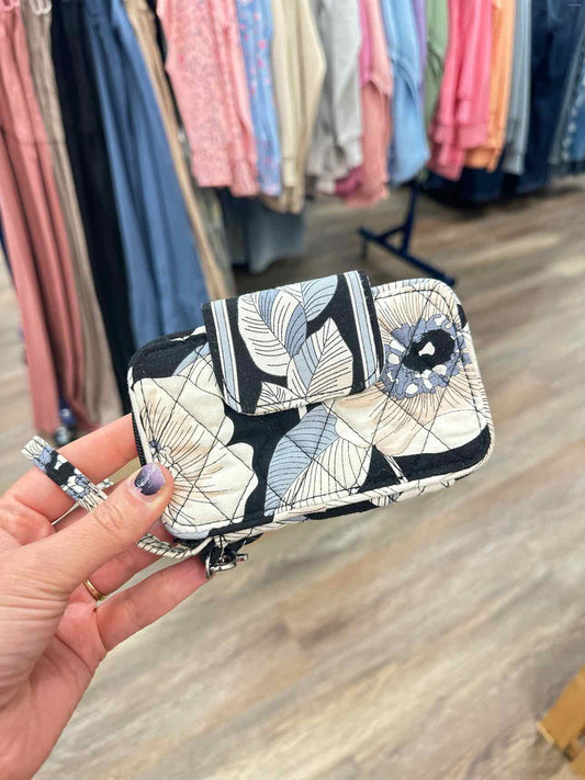 Vera BradleyAll In One Camellia Black White Gray ID Zipper Wristlet Wallet