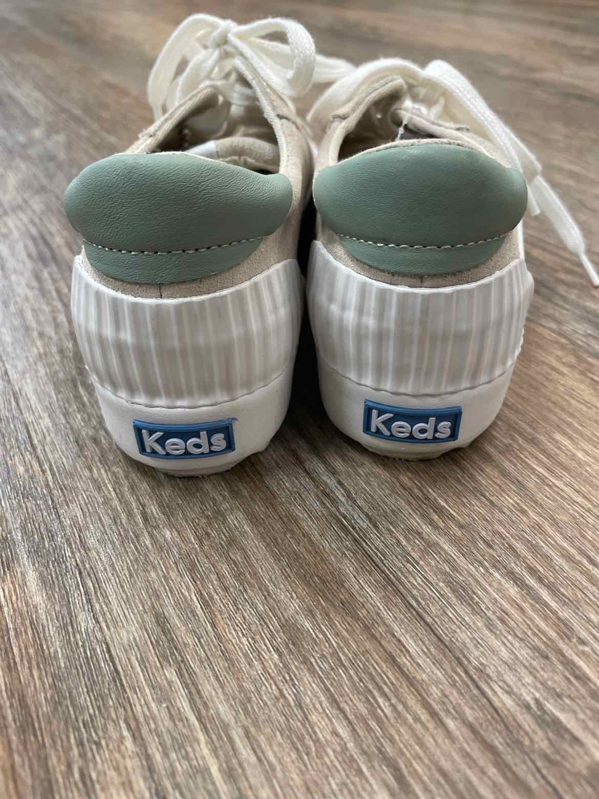 Keds Size 6.5 Tan Shoes