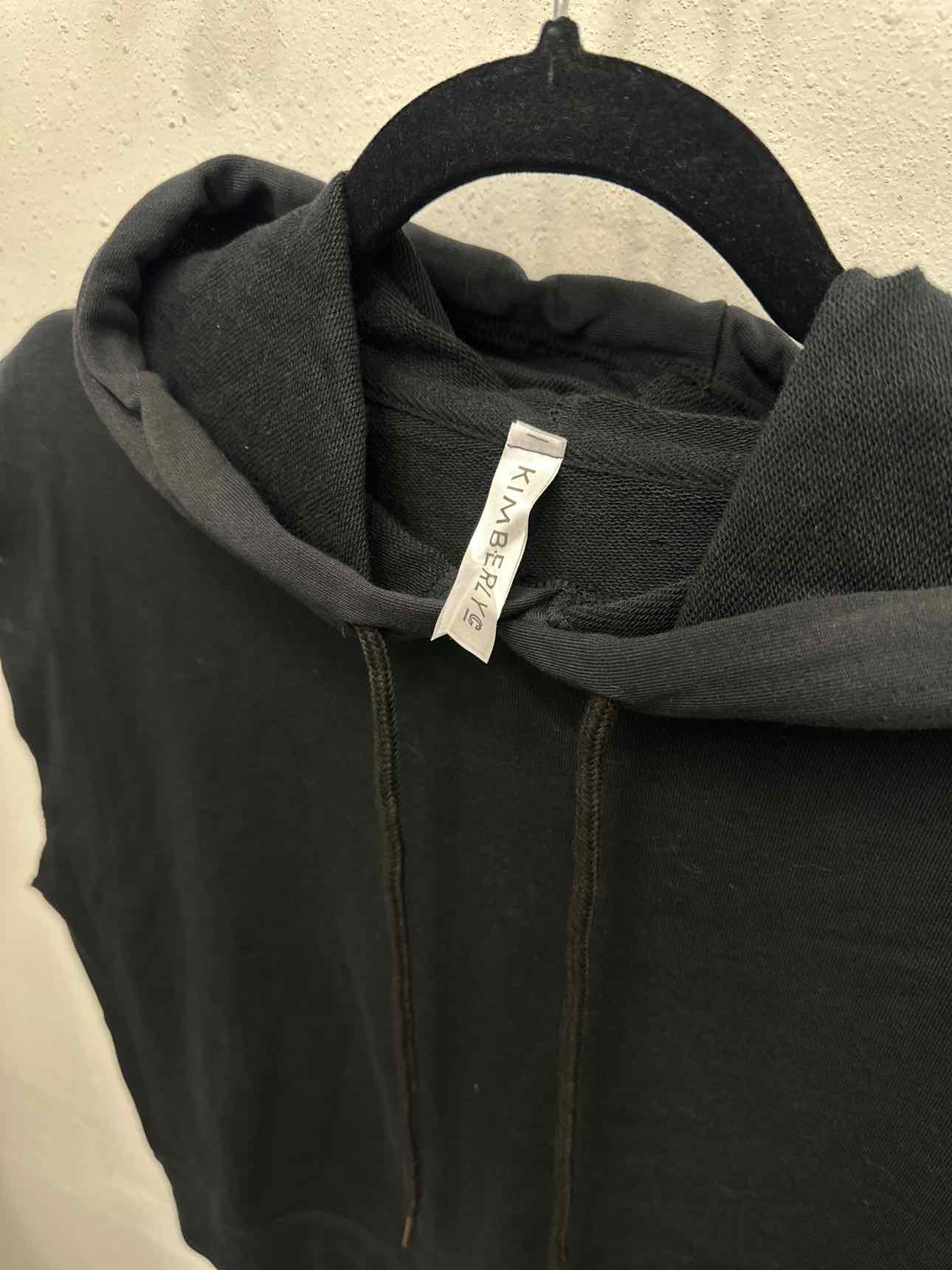 Kimberly Size Large Black Sleeveless Cropped Hoodie Top