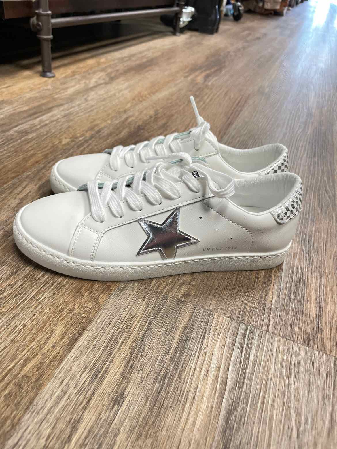 Vintage Havana Size 8 White Shoes