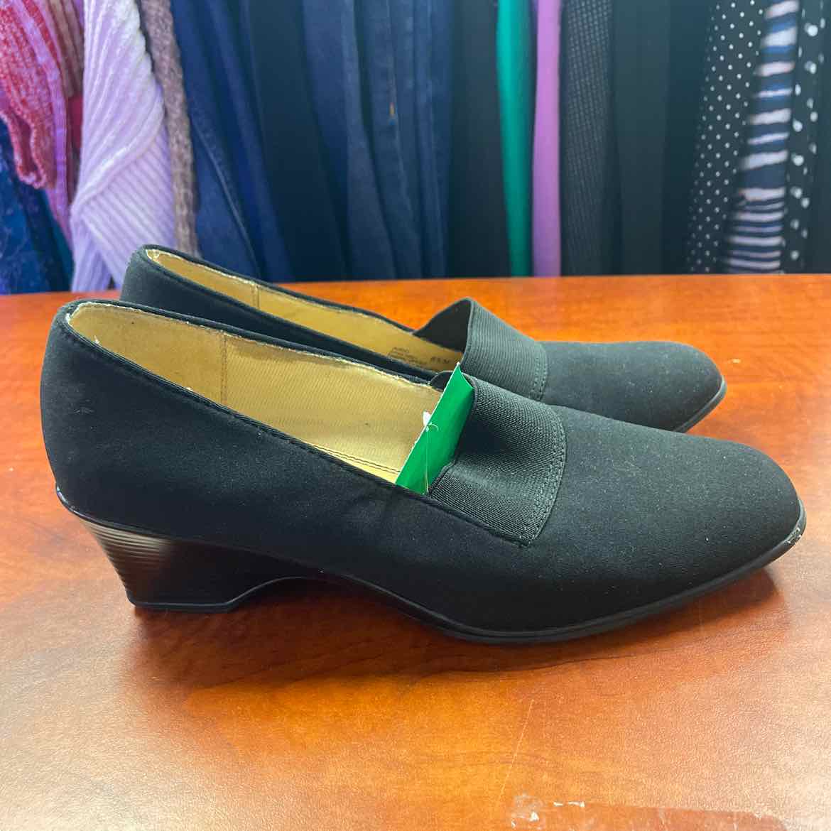 A New Day Reese Quilted Slip-On Black Sneakers Size 6 1/2
