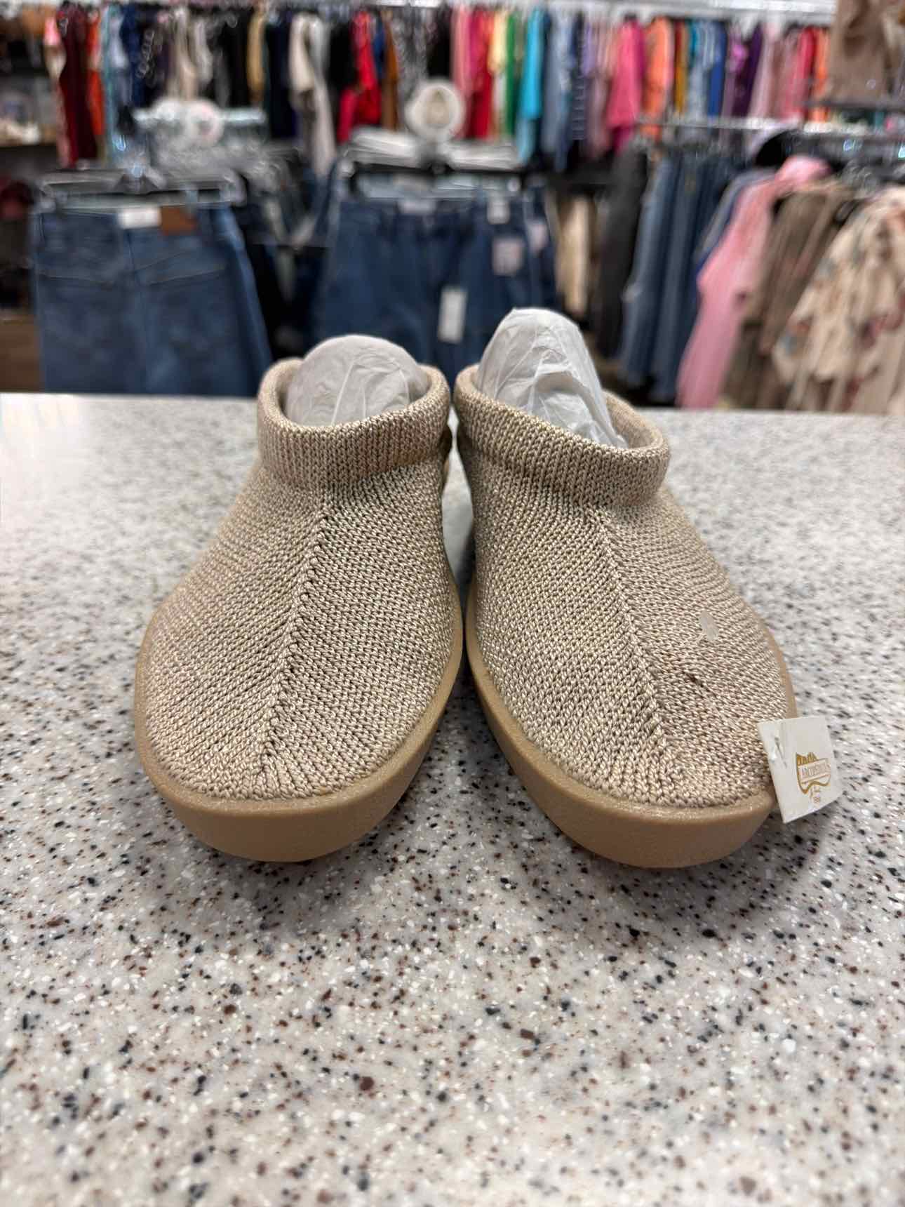 Arcopedico Size 40 Sec V Women's NEW Beige Shoes