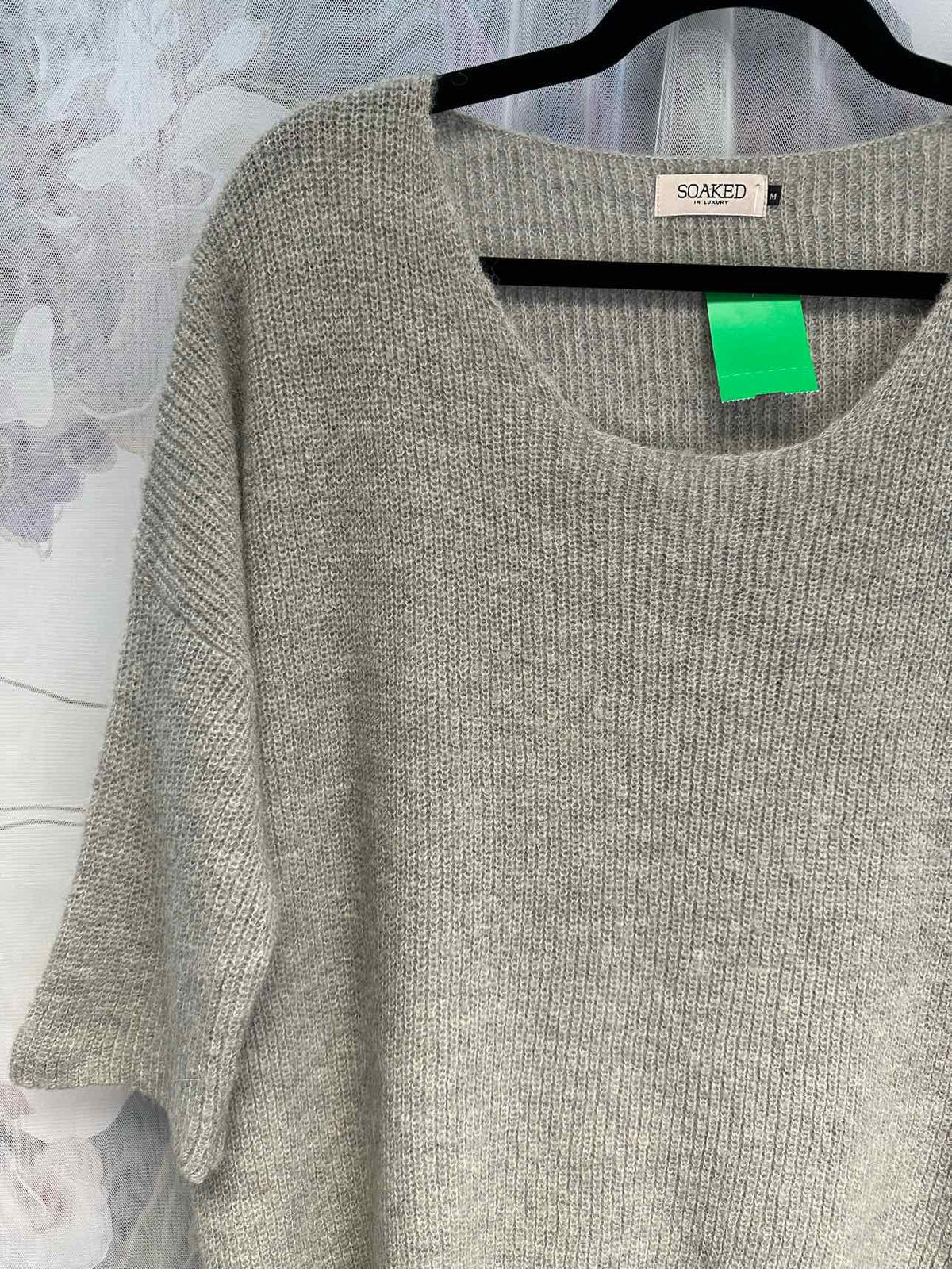 Soaked Wool Blend Tuesday Pullover Short Sleeve Sweater Size Medium Grey Top