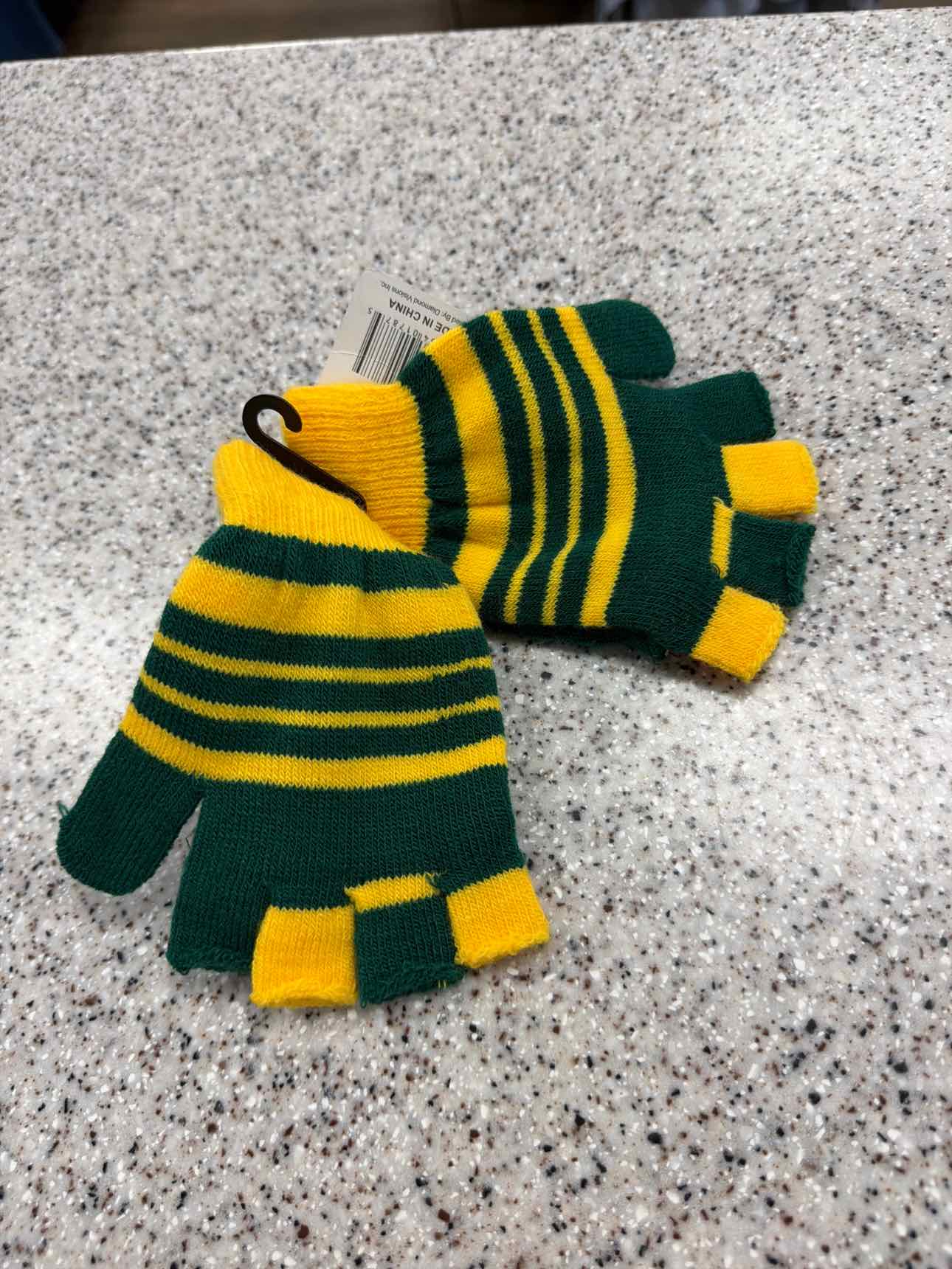 NEW Packers Fingerless Knit One Size Green Yellow Gloves