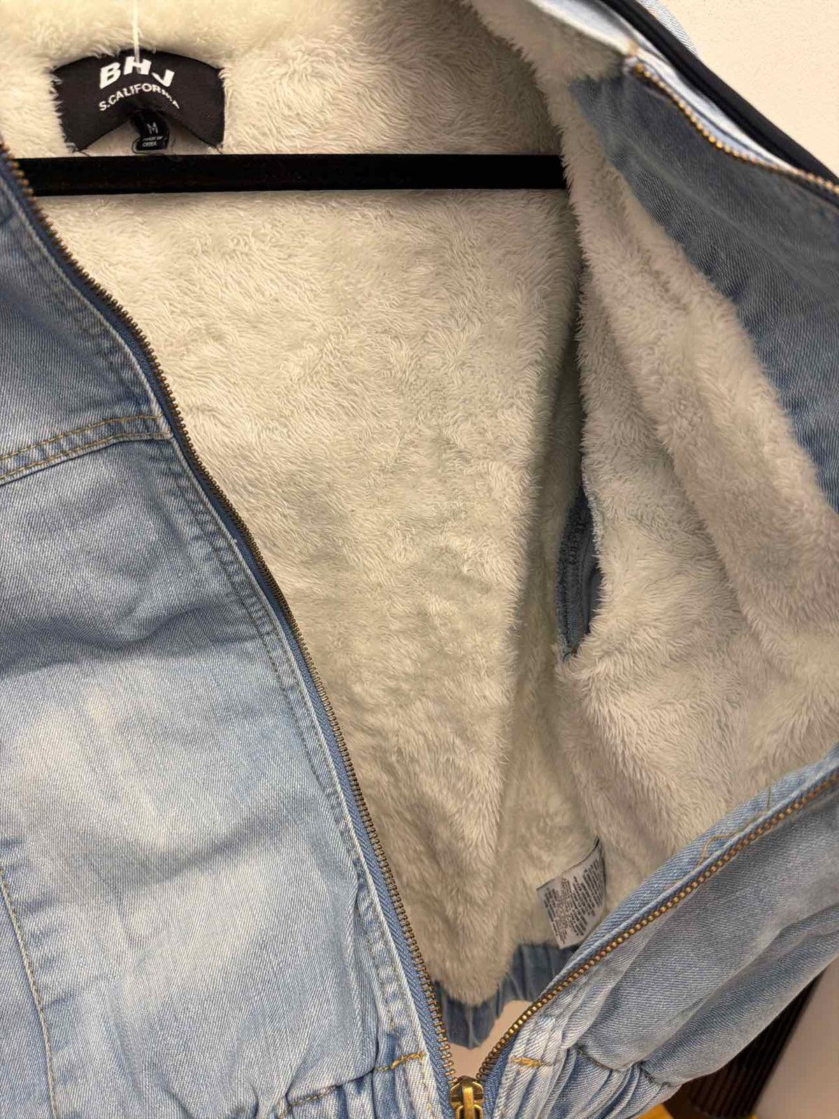 BHJ California Cropped Hooded Sherpa Lined Zip Up Denim Coat